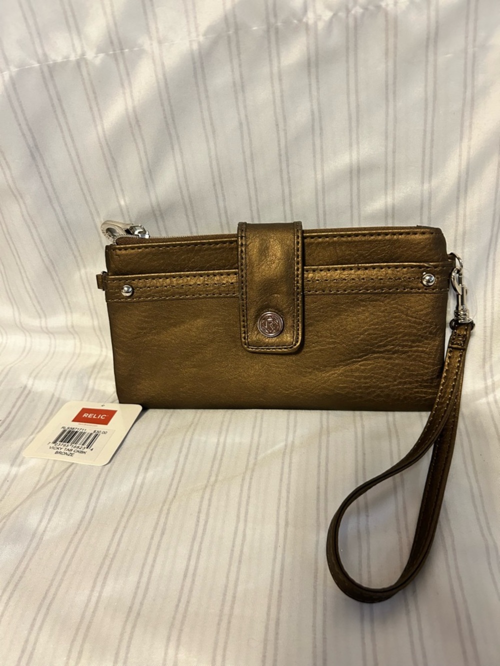 Relic Metallic Brown Leather Wristlet Wallet New with Tags
